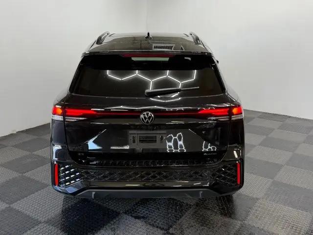 2026 Volkswagen Tiguan SE R-Line Black