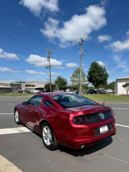 2014 Ford Mustang V6