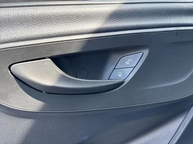 2019 Freightliner Sprinter Standard Roof I4