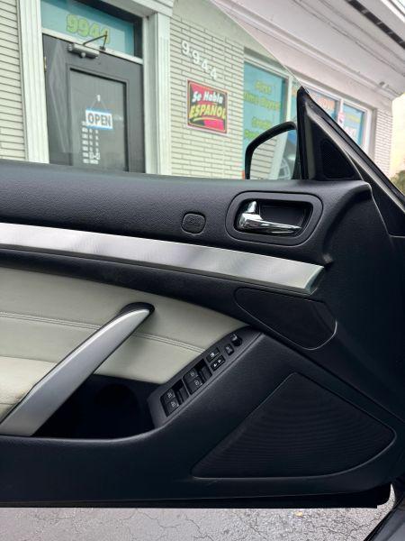 2012 INFINITI G37 G37