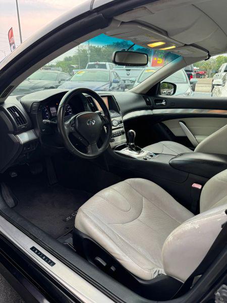 2012 INFINITI G37 G37