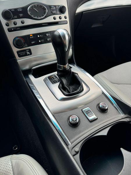 2012 INFINITI G37 G37