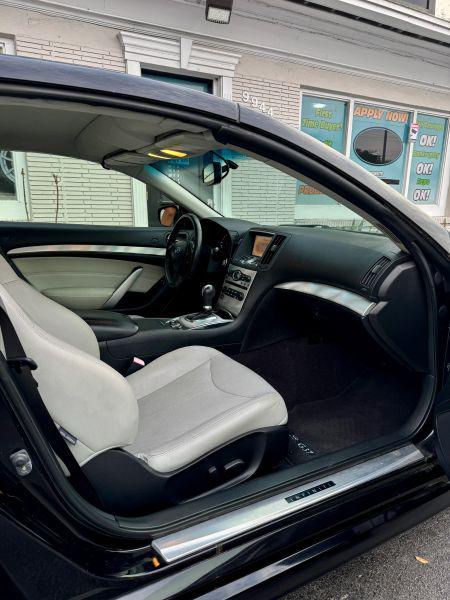 2012 INFINITI G37 G37