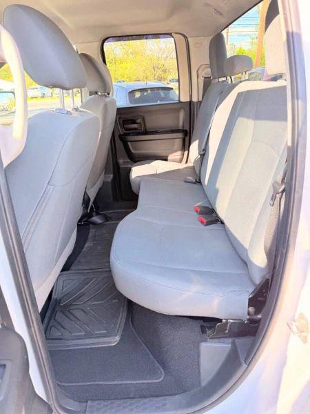 2018 Ram 1500 Express Quad Cab 4x4 6'4" Box