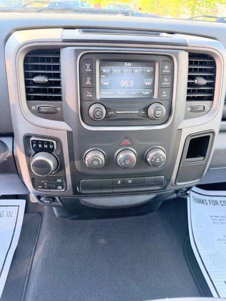 2018 Ram 1500 Express Quad Cab 4x4 6'4" Box