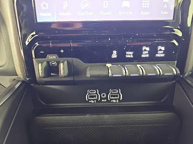 2026 Ram 2500 Big Horn Crew Cab 4x4 6'4" Box