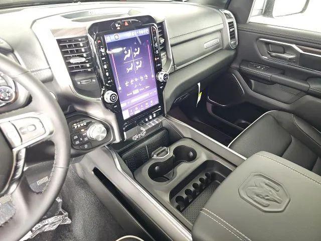 2026 Ram 1500 Laramie Crew Cab 4x4 5'7" Box