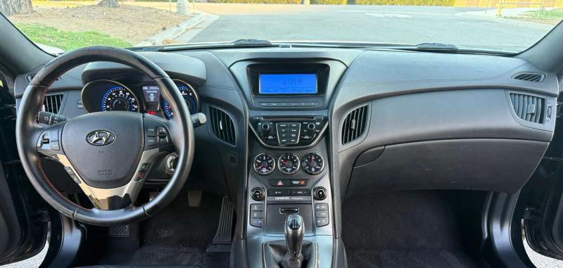 2014 Hyundai Genesis Coupe 2.0T R-Spec