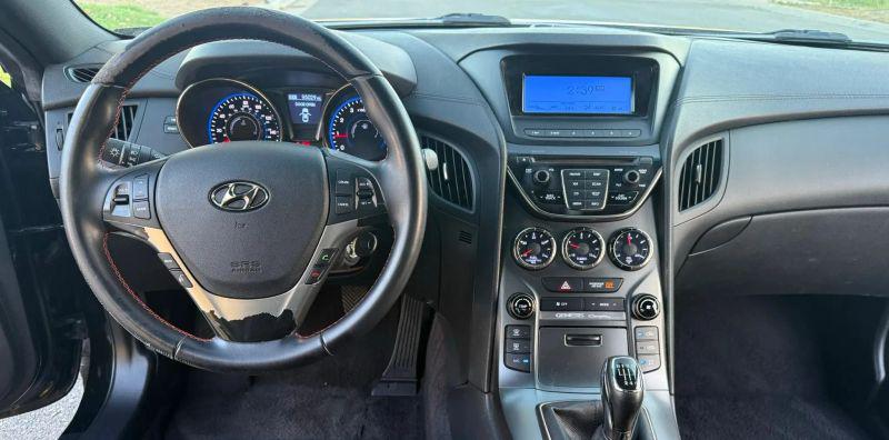 2014 Hyundai Genesis Coupe 2.0T R-Spec