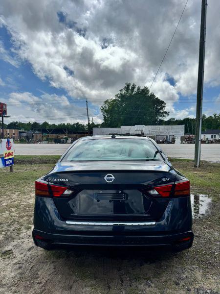 2021 Nissan Altima SV FWD