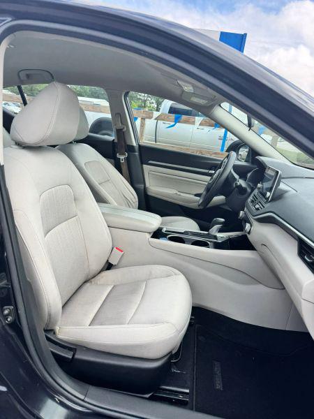 2021 Nissan Altima SV FWD