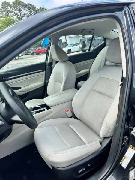 2021 Nissan Altima SV FWD