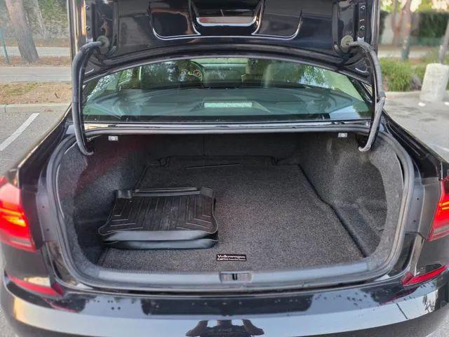 2018 Volkswagen Passat 2.0T SE