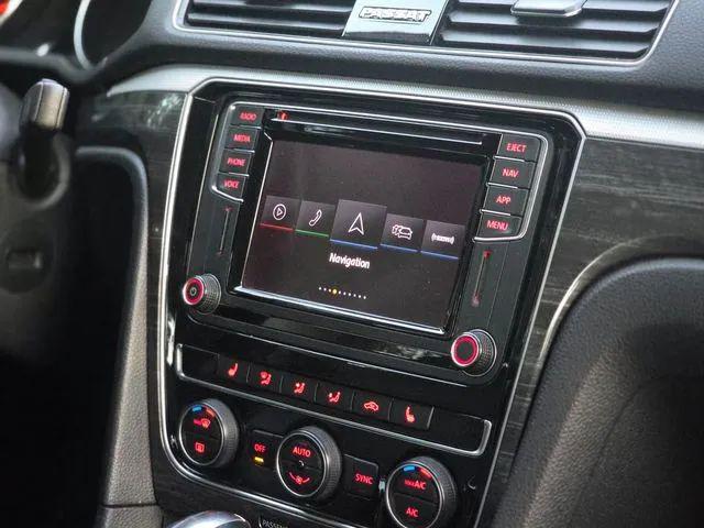2018 Volkswagen Passat 2.0T SE