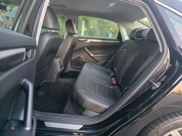 2018 Volkswagen Passat 2.0T SE