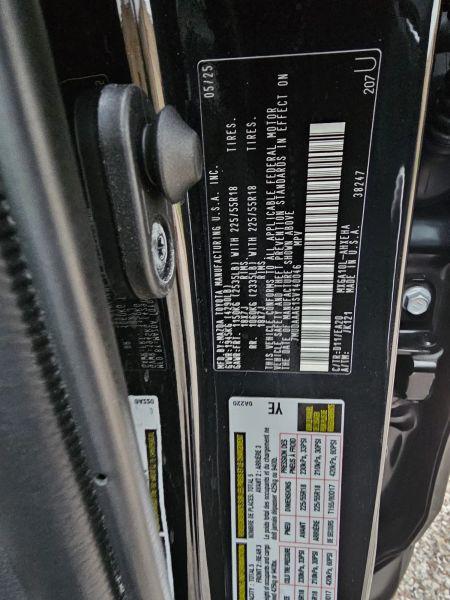 2025 Toyota Corolla Cross XLE