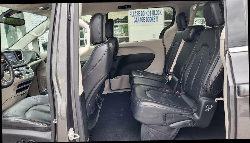 2018 Chrysler Pacifica Touring L