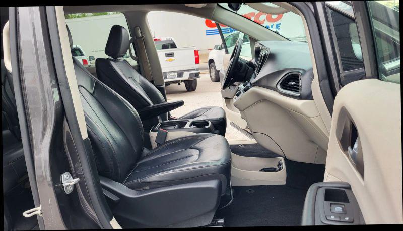 2018 Chrysler Pacifica Touring L