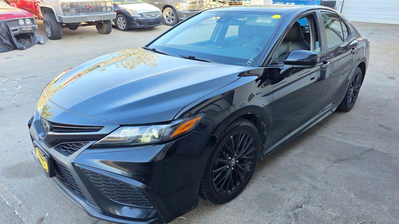 2021 Toyota Camry SE Nightshade Edition AWD