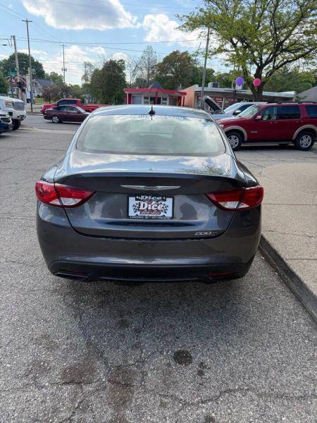 2016 Chrysler 200 S
