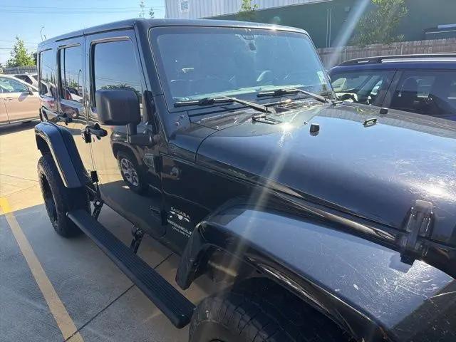 2017 Jeep Wrangler Unlimited Sahara 4x4