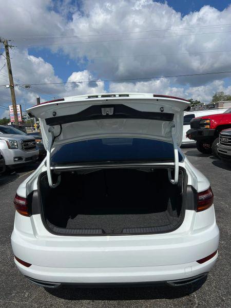 2019 Volkswagen Jetta 1.4T R-Line