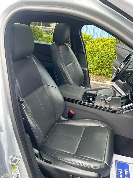 2025 Land Rover Range Rover Velar P250 Dynamic SE