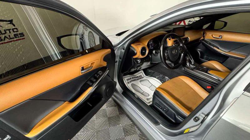 2021 Lexus IS 300 300