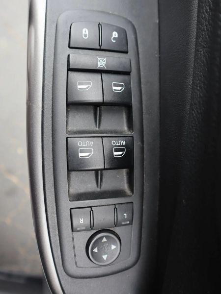 2019 Jeep Cherokee Limited FWD