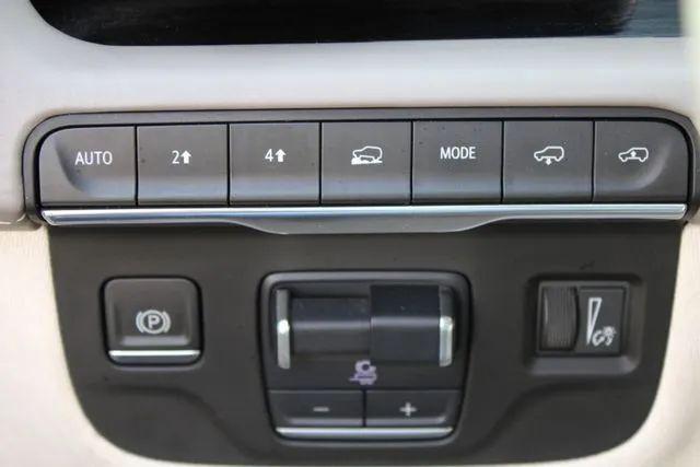 2021 Cadillac Escalade ESV 4WD Premium Luxury Platinum