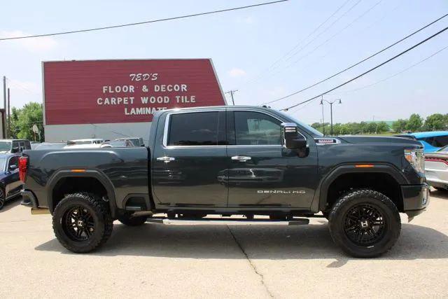 2022 GMC Sierra 2500HD 4WD Crew Cab Standard Bed Denali