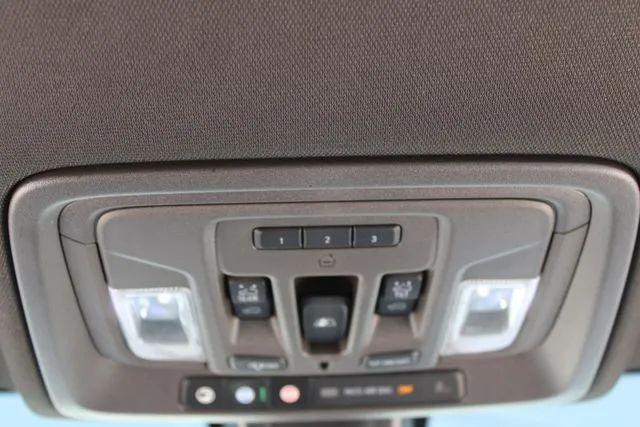 2022 GMC Sierra 2500HD 4WD Crew Cab Standard Bed Denali