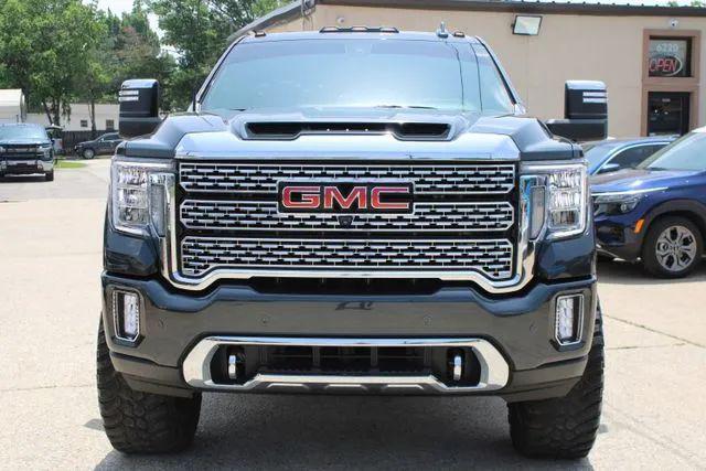 2022 GMC Sierra 2500HD 4WD Crew Cab Standard Bed Denali