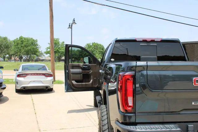 2022 GMC Sierra 2500HD 4WD Crew Cab Standard Bed Denali