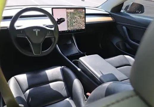 2020 Tesla Model 3 Standard Range Rear-Wheel Drive