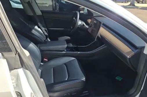 2020 Tesla Model 3 Standard Range Rear-Wheel Drive
