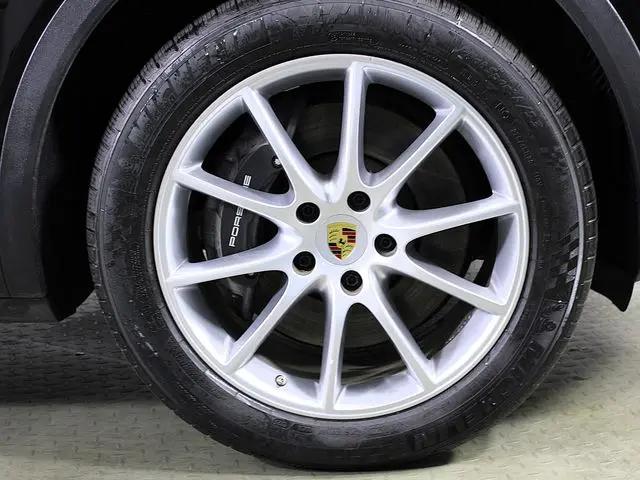 2023 Porsche Cayenne Cayenne