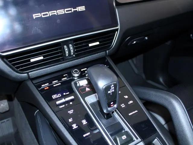 2023 Porsche Cayenne Cayenne