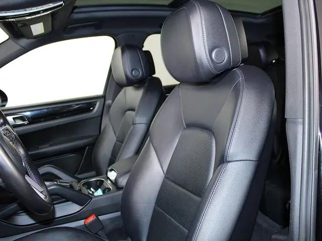 2023 Porsche Cayenne Cayenne