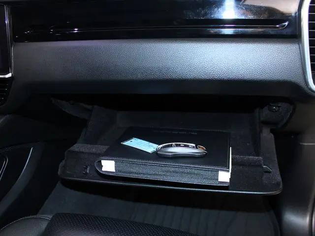 2023 Porsche Cayenne Cayenne