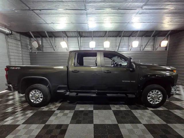 2022 Chevrolet Silverado 3500HD 4WD Crew Cab Standard Bed LT
