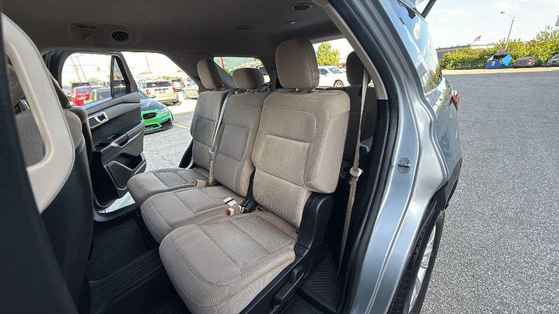2020 Ford Explorer Base