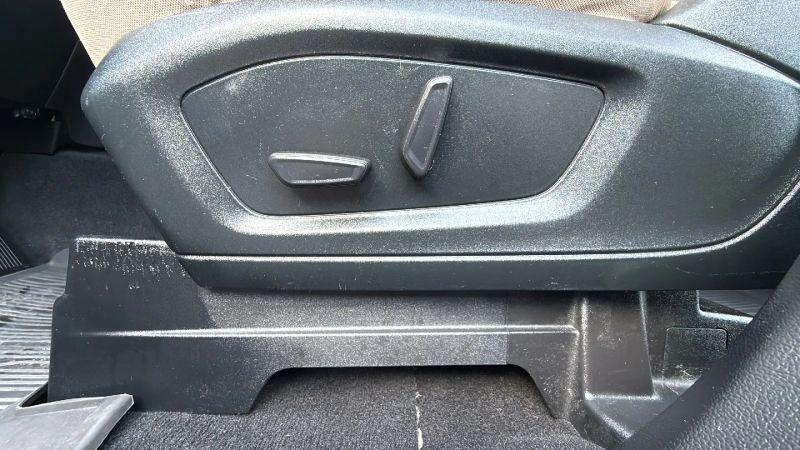 2020 Ford Explorer Base