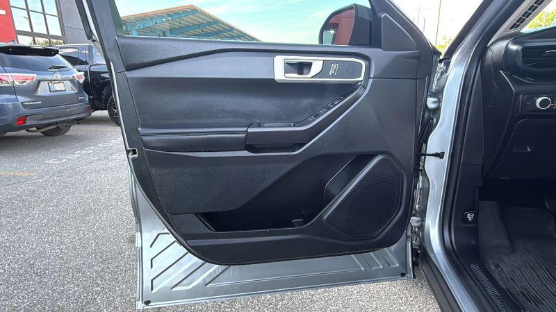 2020 Ford Explorer Base