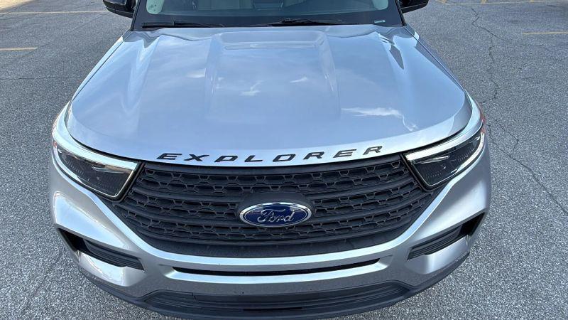 2020 Ford Explorer Base