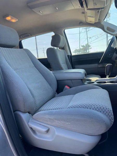 2013 Toyota Tundra Grade 5.7L V8