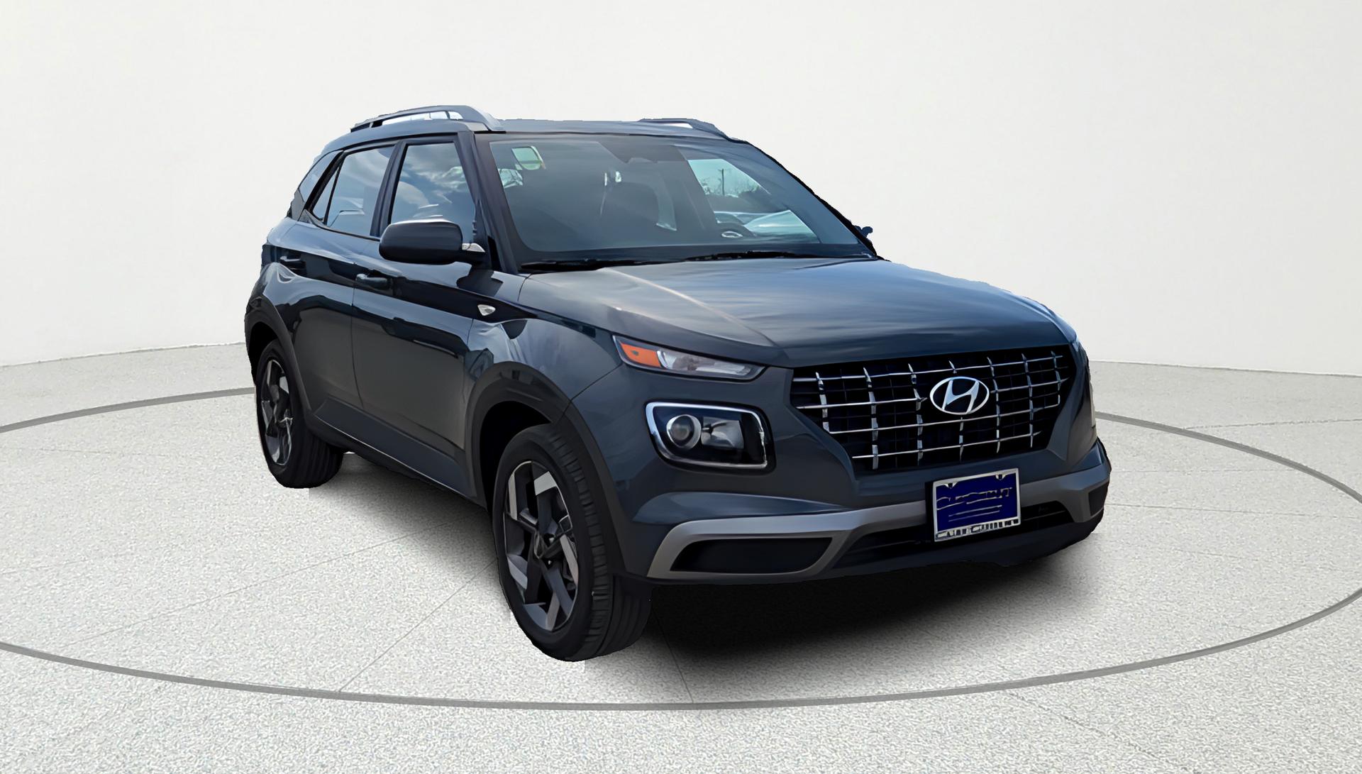 2026 Hyundai Venue SEL w/ 2-Tone Roof IVT's photo