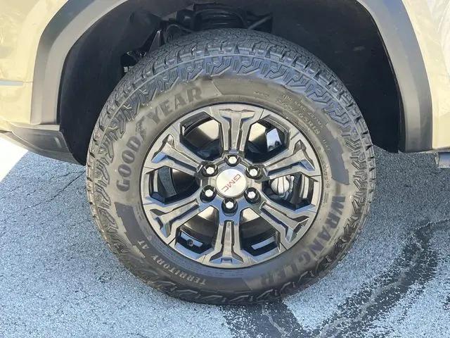 2023 GMC Canyon 2WD Crew Cab Short Box Elevation
