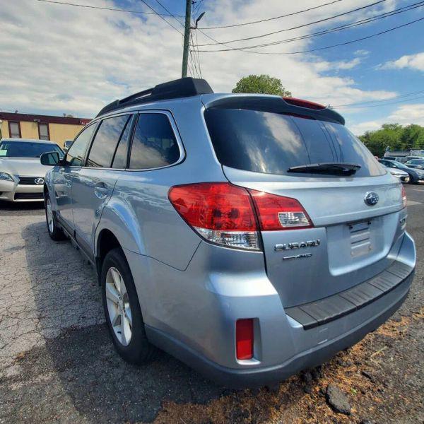 2013 Subaru Outback 2.5i Premium