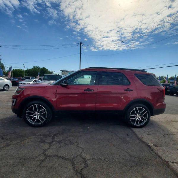 2017 Ford Explorer Sport
